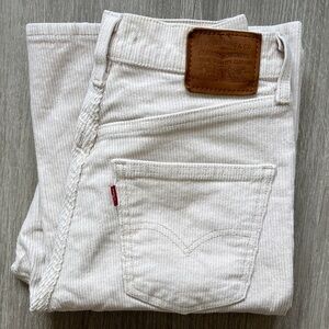 Women’s Levi’s Premium Cream Corduroy 70’s high flare size 26